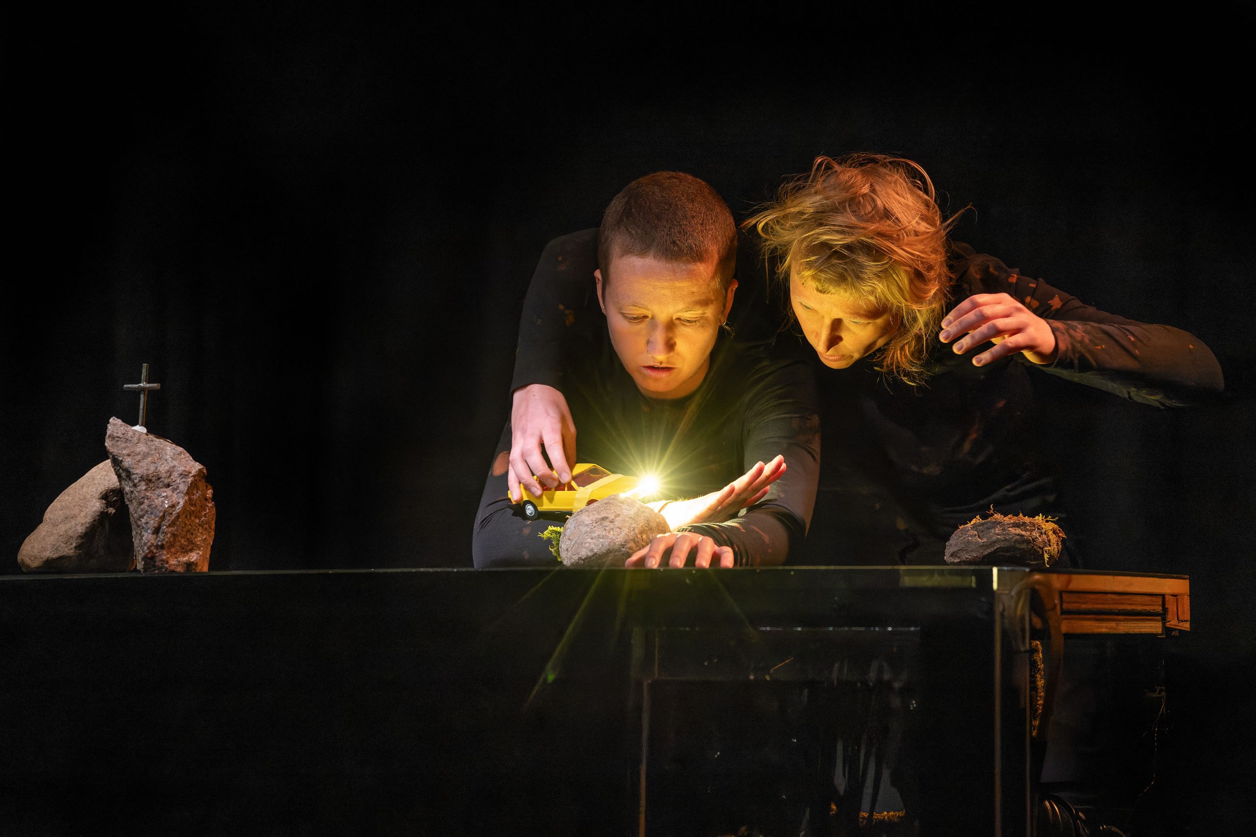 Anfang-Ziege-Ende_Freisprung_2025_Foto_Maren-Winter110-scaled Anfang Ziege Ende - Panne Fatale